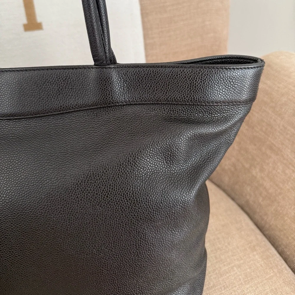 Authentic Chanel Caviar leather CC Timeless Tote Bag black leather medium